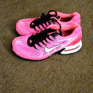Womans Nike Gym shoe